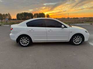 2008 Mazda 3 4-speed I (BK) Рестайлинг, белый, 679000 рублей, вид 4