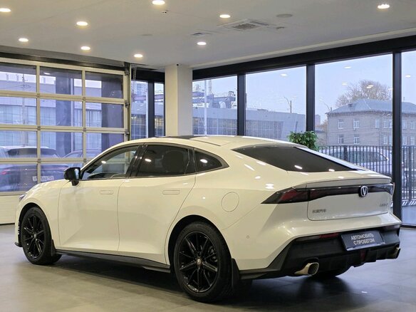 2023 Changan UNI-V I, белый - вид 4