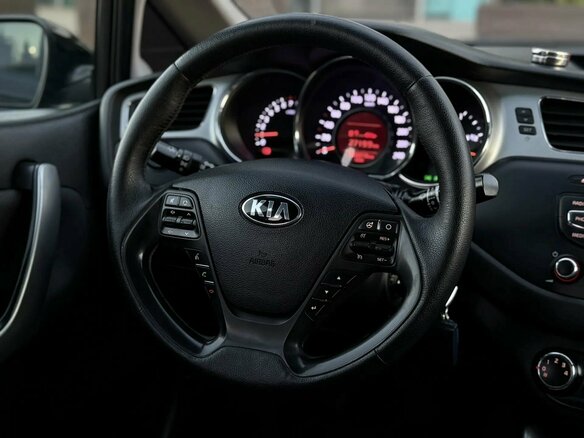 2013 Kia Ceed II, чёрный, 920000 рублей - вид 7
