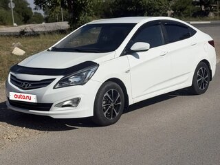 2015 Hyundai Solaris I Рестайлинг, белый, 800000 рублей, вид 1