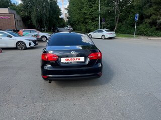 2013 Volkswagen Jetta VI, чёрный, 864000 рублей, вид 2