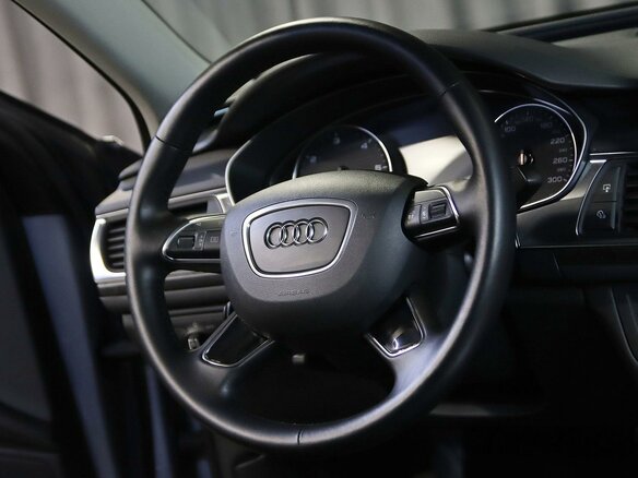 2018 Audi A6 IV (C7) Рестайлинг, серый, 1899000 рублей - вид 7