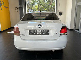 2013 Volkswagen Polo V, белый, 650000 рублей, вид 5