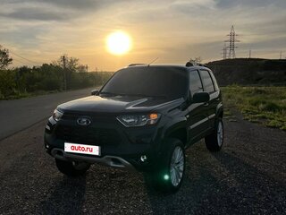2004 Chevrolet Niva I, чёрный, 1490000 рублей, вид 1