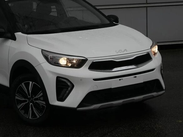 2023 Kia KX1, белый, 1350000 рублей - вид 2