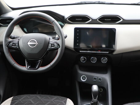 2025 Nissan Magnite I Рестайлинг, белый, 2390000 рублей, вид 4