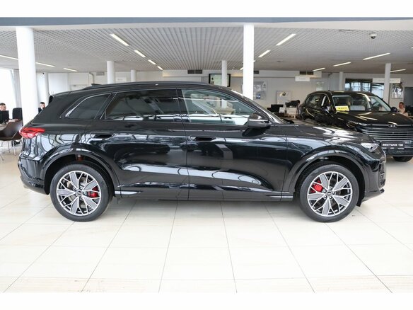 2026 Audi Q5 L III (GU), чёрный, 6799000 рублей - вид 6