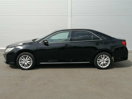 2014 Toyota Camry VII (XV50), чёрный, 1285000 рублей, вид 4