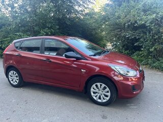2013 Hyundai Solaris I, красный, 800000 рублей, вид 3