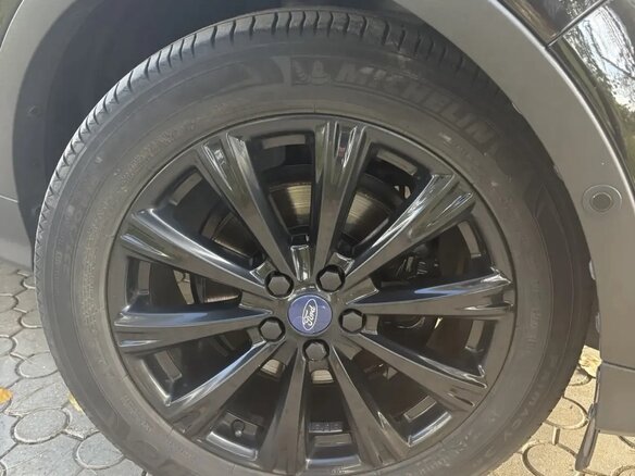 2017 Ford Kuga II Рестайлинг, чёрный, 1900000 рублей - вид 18