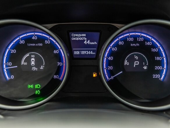 2013 Hyundai ix35 I, белый, 1188000 рублей - вид 8