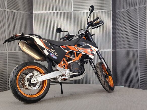 2015 KTM 690 SMC, белый, 627000 рублей - вид 7