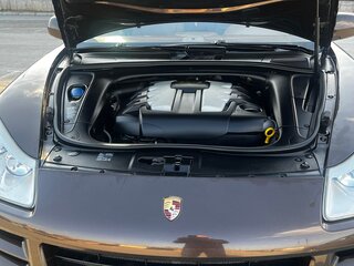 2009 Porsche Cayenne Diesel I Рестайлинг (957), коричневый, 1631000 рублей, вид 3