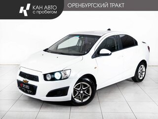 2013 Chevrolet Aveo II, белый, 630000 рублей, вид 1