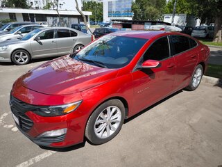 2018 Chevrolet Malibu IX Рестайлинг, красный, 1380000 рублей, вид 1
