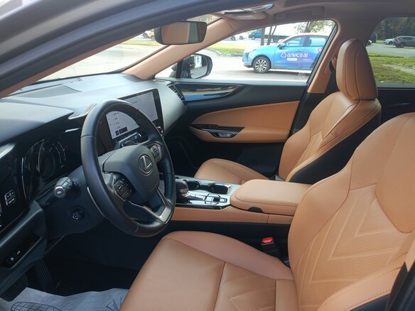 2023 Lexus NX 350h II, серый - вид 5