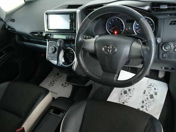 2014 Toyota Wish II Рестайлинг, чёрный, 1689000 рублей - вид 9