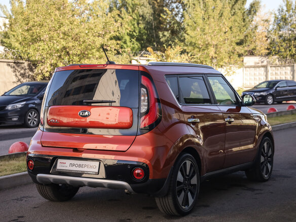 2018 Kia Soul II Рестайлинг, оранжевый, 1794777 рублей - вид 5
