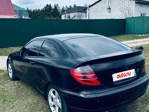 2002 Mercedes-Benz C-Класс 180 II (W203), чёрный, 450000 рублей - вид 3