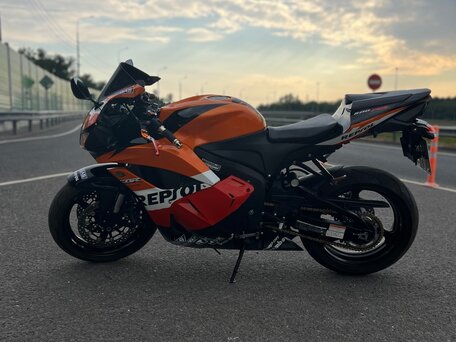 2007 Honda CBR 600RR, чёрный, 720000 рублей, вид 4
