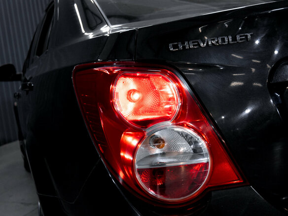 2012 Chevrolet Aveo II, чёрный, 659000 рублей - вид 8