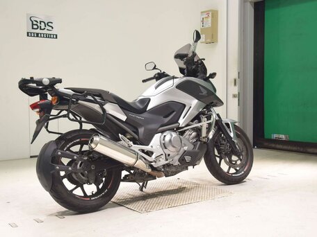 2013 Honda NC 700X, серебристый, 577000 рублей, вид 5