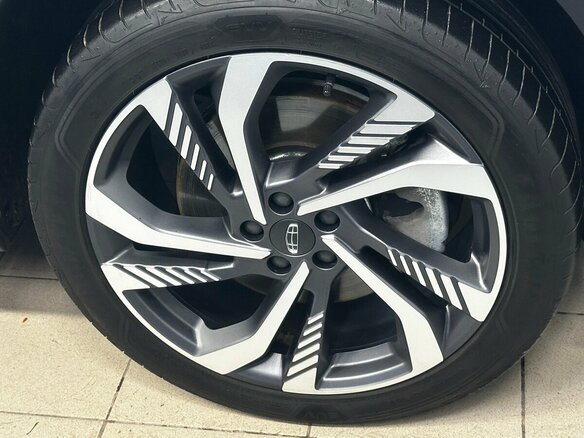 2024 Geely Monjaro I, серебристый - вид 23