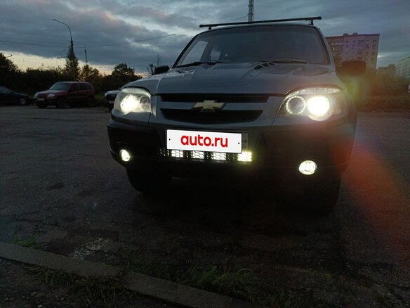 2011 Chevrolet Niva I Рестайлинг, серый - вид 13