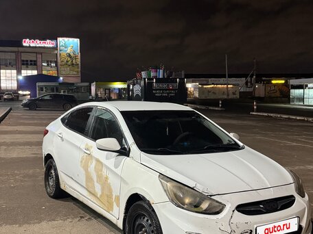 2013 Hyundai Solaris I, белый, 213000 рублей, вид 1