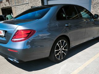 2019 Mercedes-Benz E-Класс 400 d V (W213, S213, C238), серый, 3690000 рублей, вид 3