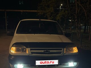 2003 Chevrolet Niva I, белый, 170000 рублей, вид 2