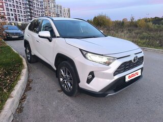 2020 Toyota RAV4 V (XA50), белый, 2900000 рублей, вид 2