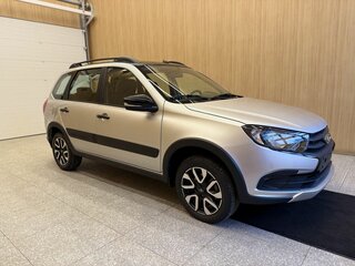 2026 Lada (ВАЗ) Granta Cross I Рестайлинг, серебристый, 1391000 рублей, вид 2