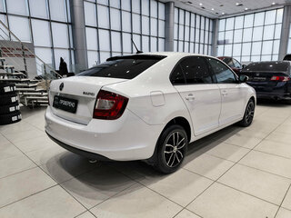 2017 Skoda Rapid I, белый, 820000 рублей, вид 5