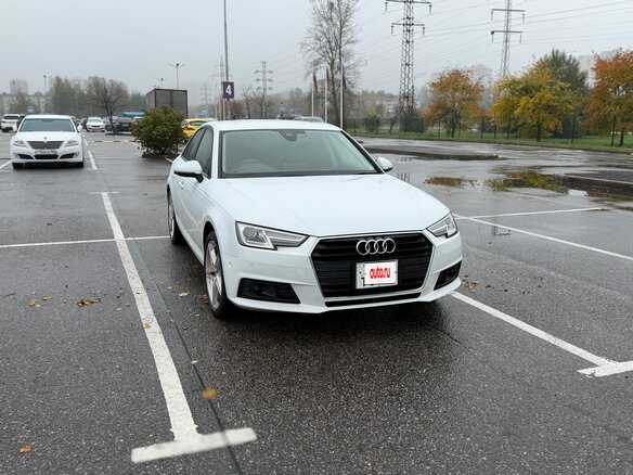2017 Audi A4 V (B9), белый, 1700000 рублей - вид 2