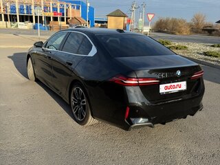 2024 BMW 5 серии 520d VIII (G60/G61/G68), чёрный, 7340000 рублей, вид 2