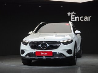 2026 Mercedes-Benz GLC 300 II (X254), белый, 7800000 рублей, вид 3