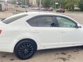 2018 Skoda Octavia III (A7) Рестайлинг, белый - вид 3