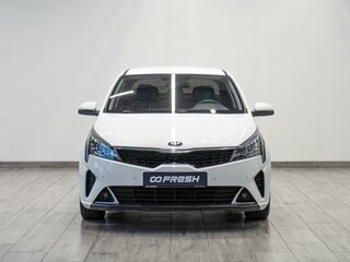 2021 Kia Rio IV Рестайлинг, белый, 1949000 рублей, вид 3