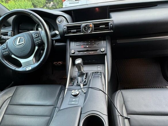 2018 Lexus IS 300 III Рестайлинг, чёрный, 2050000 рублей - вид 26