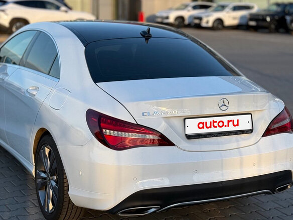 2018 Mercedes-Benz CLA 200 I (C117, X117) Рестайлинг, белый, 1850000 рублей - вид 3