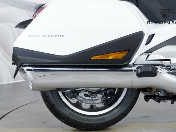 2026 Honda GL 1800 Gold Wing, белый, 3777000 рублей - вид 8