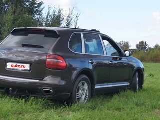 2009 Porsche Cayenne Diesel I Рестайлинг (957), коричневый, 1800000 рублей, вид 3