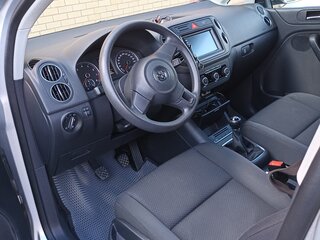 2011 Volkswagen Golf Plus II, серебристый, 650000 рублей, вид 2
