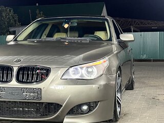2005 BMW 5 серии 530i V (E60/E61), зелёный, 1100000 рублей, вид 2