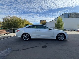 2013 Mercedes-Benz E-Класс 200 7G-Tronic IV (W212, S212, C207), белый, 1480000 рублей, вид 4