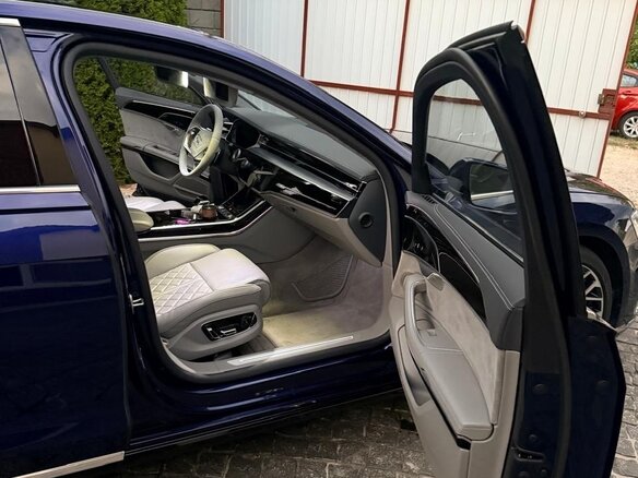2021 Audi A8 60 TFSI e IV (D5), синий, 8230000 рублей - вид 11