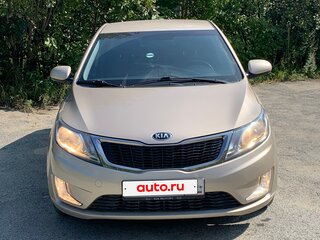2013 Kia Rio 4-speed III, бежевый, 1020000 рублей, вид 2