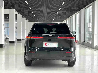2025 Toyota bZ3X 58.3 kWh, чёрный, 2731255 рублей, вид 5