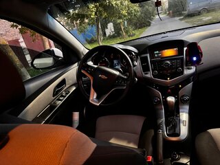 2012 Chevrolet Cruze I, белый, 699000 рублей, вид 5